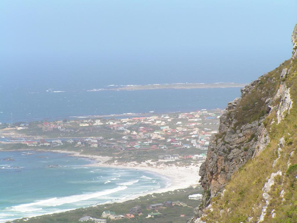 Van Den Berg's Guesthouse&B&B Bettyʼs Bay Kültér fotó