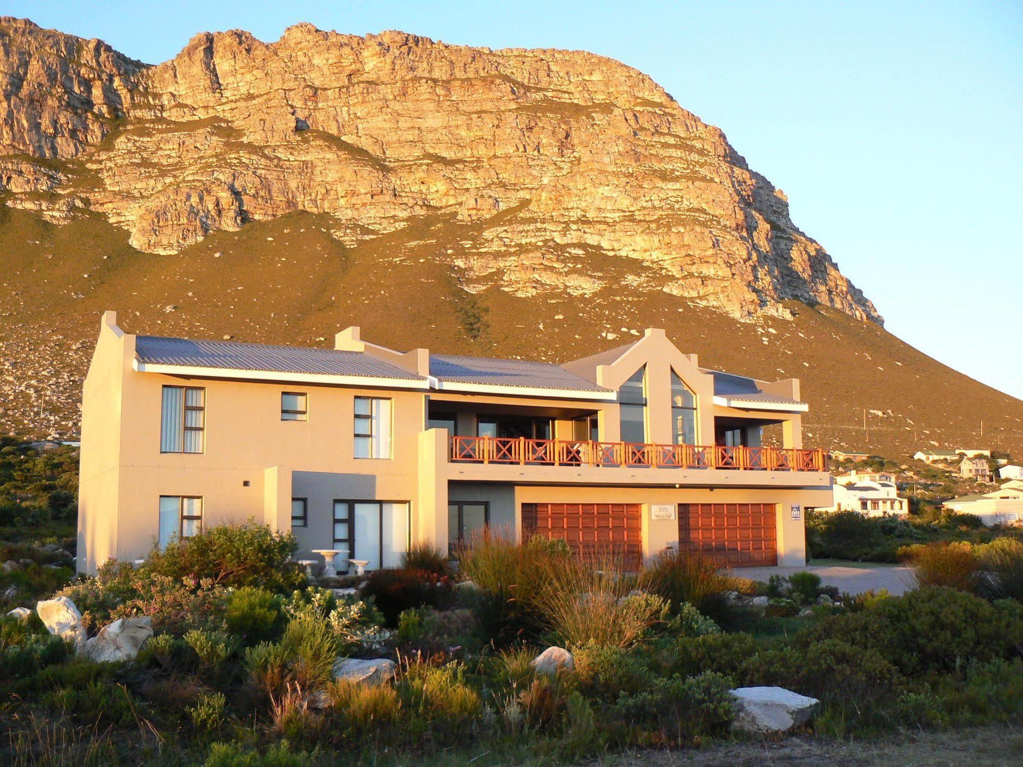Van Den Berg's Guesthouse&B&B Bettyʼs Bay Kültér fotó