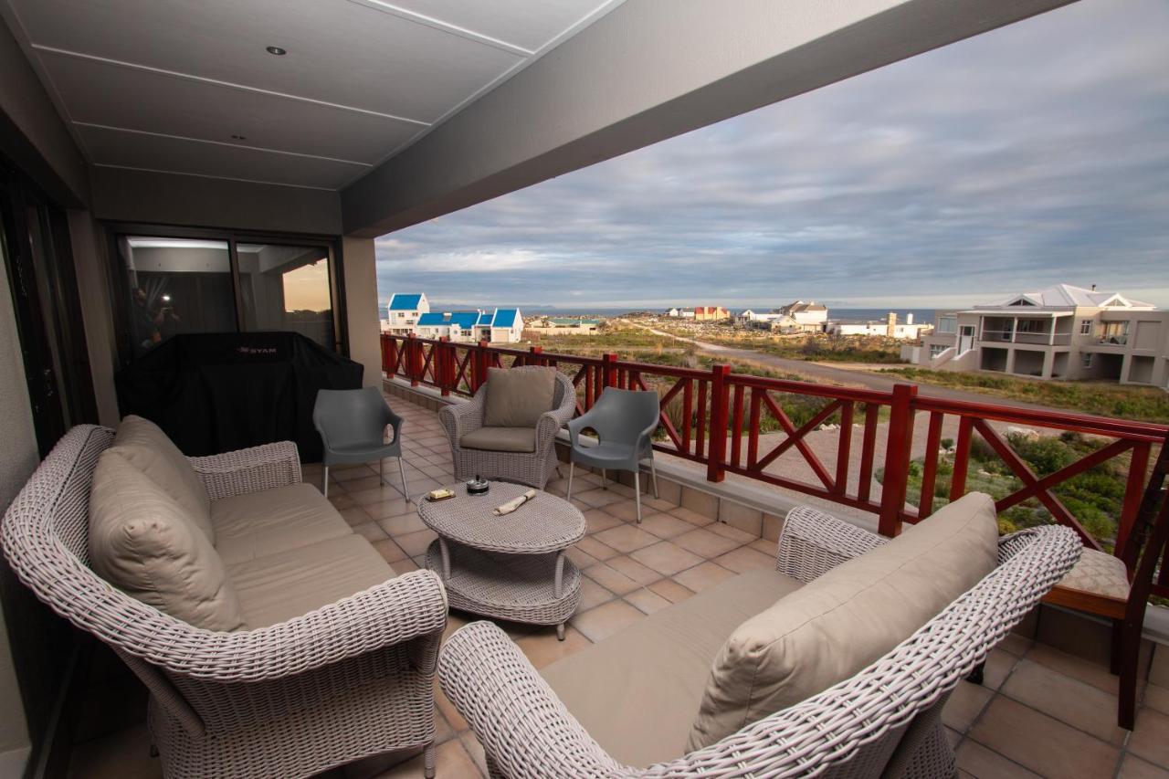 Van Den Berg's Guesthouse&B&B Bettyʼs Bay Kültér fotó