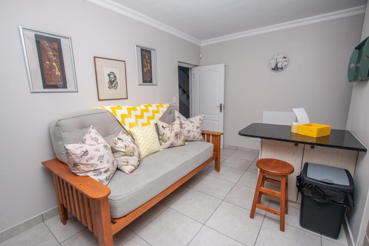 Van Den Berg's Guesthouse&B&B Bettyʼs Bay Kültér fotó