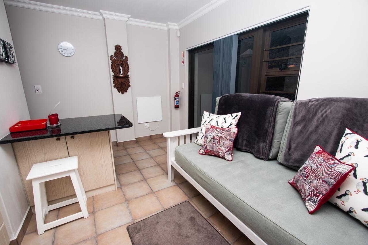 Van Den Berg's Guesthouse&B&B Bettyʼs Bay Kültér fotó