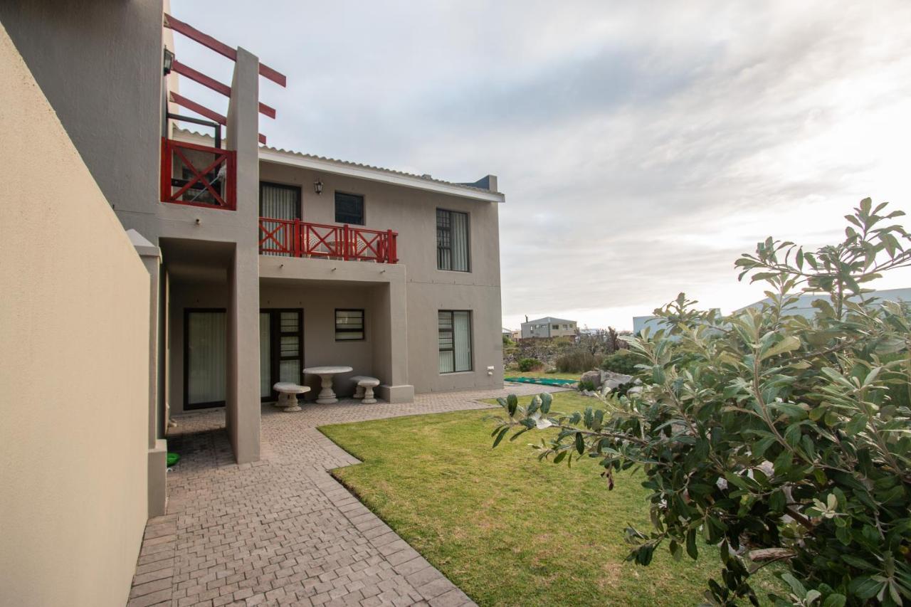 Van Den Berg's Guesthouse&B&B Bettyʼs Bay Kültér fotó